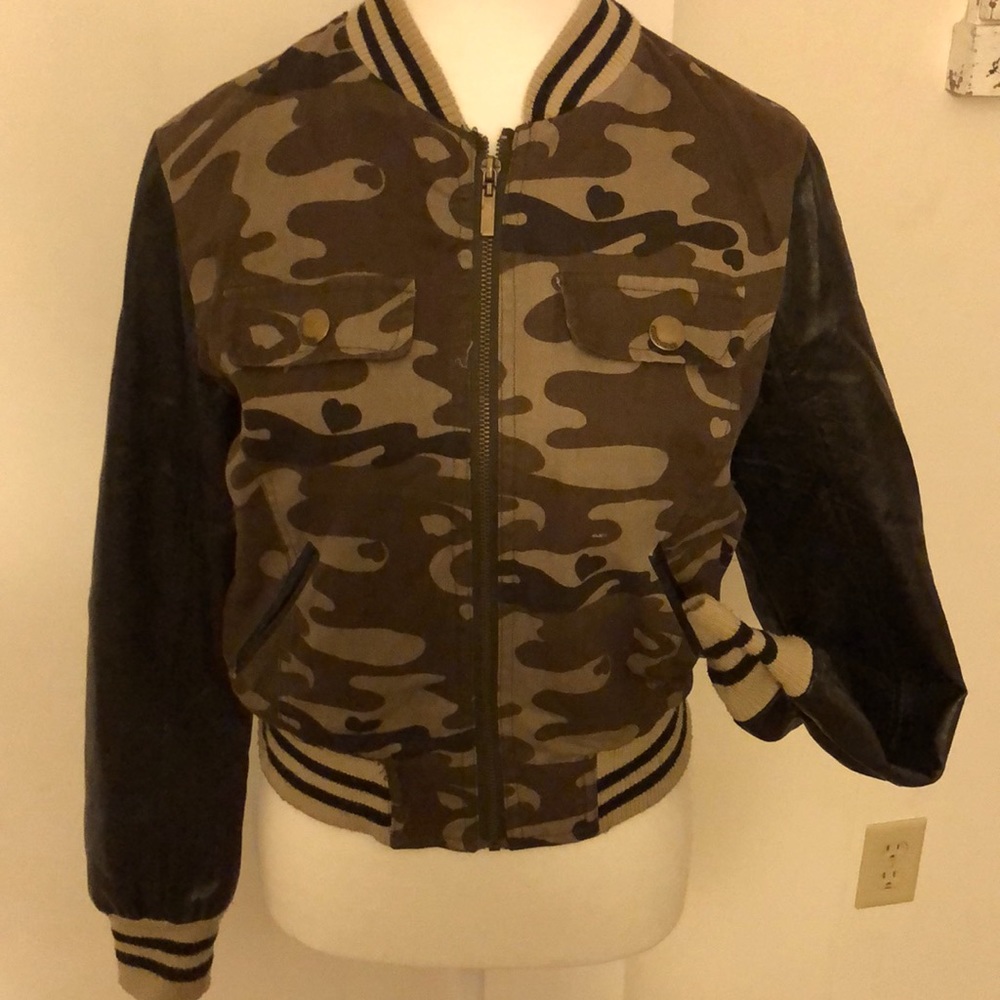 Camo and faux leather bomber jacket size small